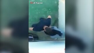 الشرموطه في الحديقه مع واحد صاحبها مطلعلها زوبره وبتمص فيه اوي لغايه ما زوبره  سكس مصري جامد  موقع موزة متناكة وقف وبيفلقس طيزها وينيك فيها اوي من ورا